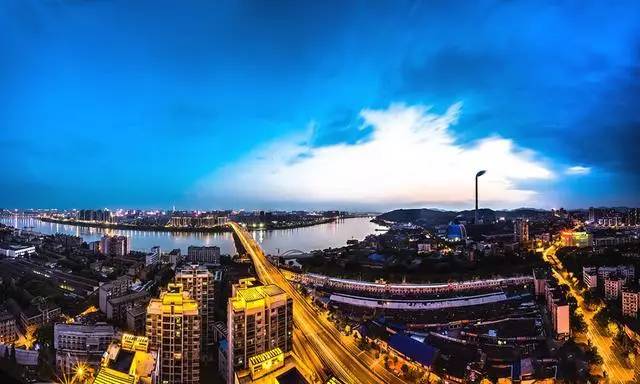 中国城市经济实力百强榜出炉,湖南有6个城市上榜,总数量全国排名第5位!