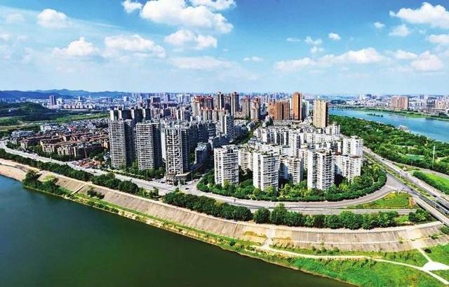 四川最强悍的四线城市,人口数量全省第二,有机会发展成三线城市