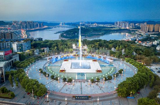 10年间全市常住人口增长居全省前列 广安是如何做到的?