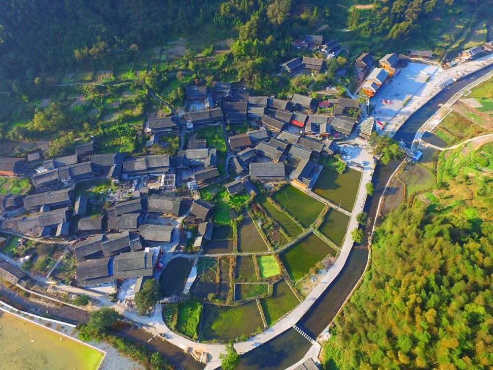 湖南人口_袁隆平：改造1亿亩盐碱地种水稻,每年能多养活8000多万人口