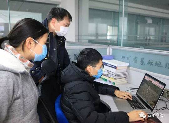人口分布图_哪些地方爱&ldquo;扎堆&rdquo;？四川人口密度分布图制作中