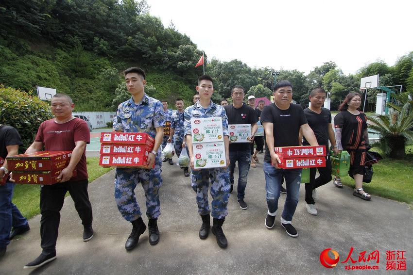 宁波人口_人口增量排行:杭州超深圳、宁波和佛山黑马杀出、京沪骤减(2)