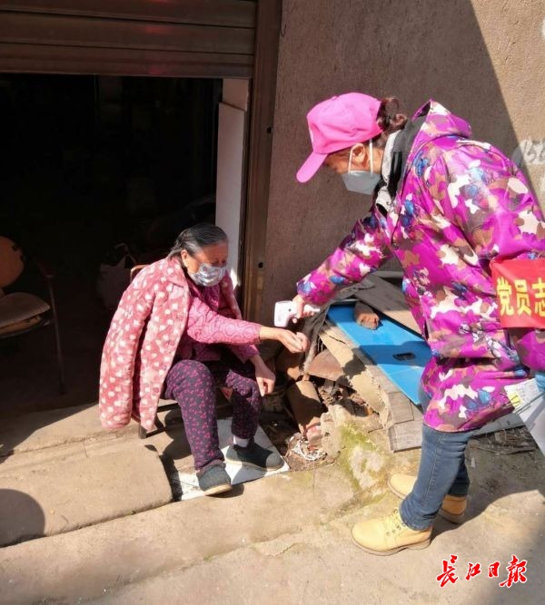 武汉有多少人口_口述第一批回上海的武汉人:希望不要带着有色颜色看待我们