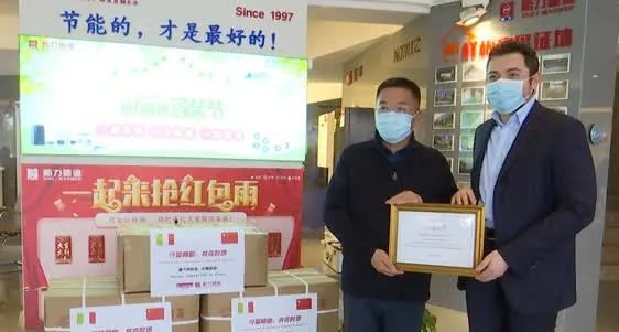 意大利有多少人口_欧洲时报:94岁中国老奶奶发动全家五代人向意大利捐口罩